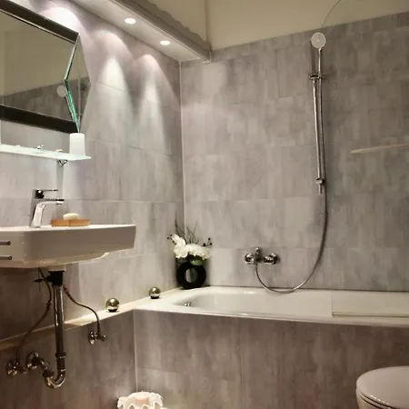 Apartment Scharf